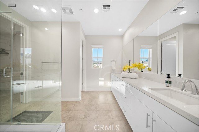 151 Fremont, Lake Forest CA: https://media.crmls.org/medias/a18e2053-8374-4f47-86ea-5cdddb844c5e.jpg