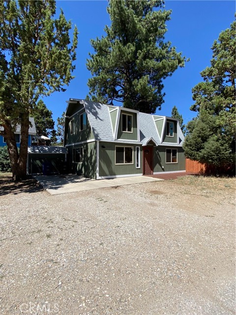 Detail Gallery Image 4 of 17 For 2125 4th Ln, Big Bear City,  CA 92314 - 3 Beds | 2 Baths