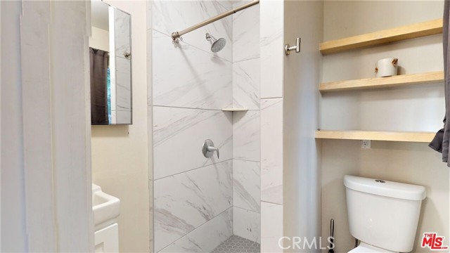 Detail Gallery Image 7 of 15 For 1225 Colorado, Los Angeles,  CA 90041 - 3 Beds | 2 Baths