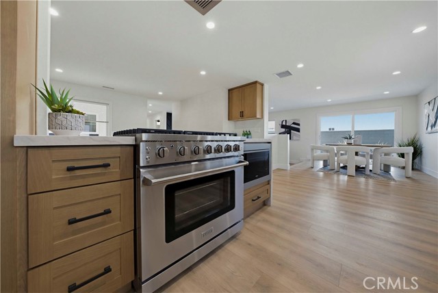 Detail Gallery Image 17 of 44 For 1701 Saybrook, Tustin,  CA 92780 - 3 Beds | 2 Baths