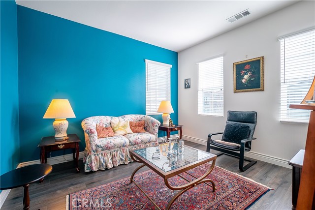 Detail Gallery Image 33 of 49 For 20523 Stella, Saugus,  CA 91350 - 4 Beds | 4 Baths