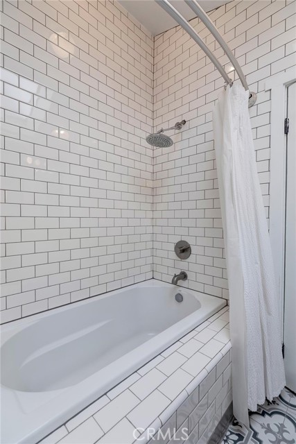 Detail Gallery Image 22 of 27 For 400 Norwich, West Hollywood,  CA 90048 - 2 Beds | 1 Baths