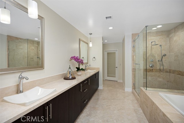 Detail Gallery Image 27 of 40 For 402 Rockefeller #408,  Irvine,  CA 92612 - 2 Beds | 2/1 Baths