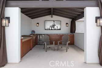 https://media.crmls.org/medias/a191941f-b06b-4ae3-b93e-1bdc47d1349d.jpg?preset=X-Large