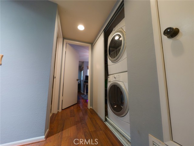 54 Oval Road, Irvine CA: https://media.crmls.org/medias/a1927900-5017-43af-aa52-5ee405f1b93d.jpg
