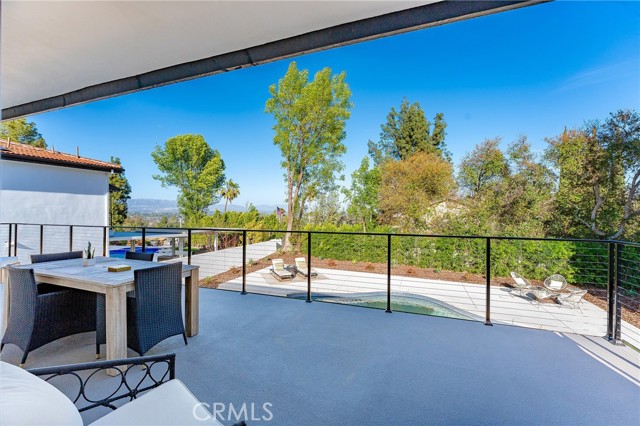 Detail Gallery Image 22 of 54 For 5630 Blanco Ave, Woodland Hills,  CA 91367 - 4 Beds | 4/1 Baths
