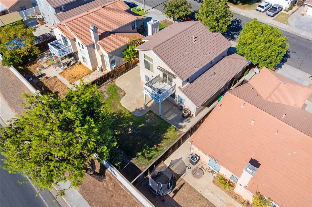 Detail Gallery Image 5 of 45 For 1093 Autumnwood Ln, Perris,  CA 92571 - 4 Beds | 2/1 Baths