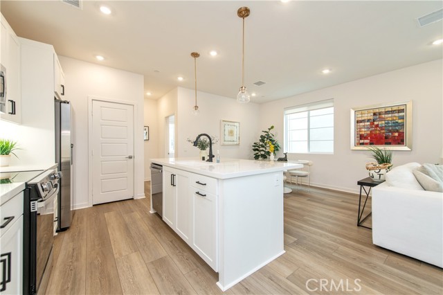 Detail Gallery Image 15 of 46 For 136 Ruby Road, Rancho Mission Viejo,  CA 92694 - 3 Beds | 3 Baths