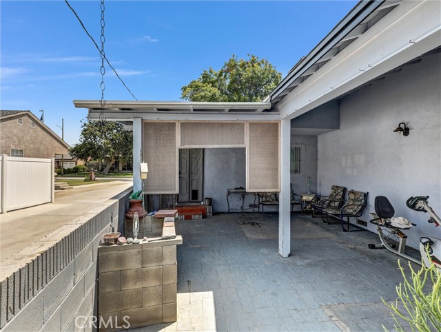 2451 Graydon Avenue, Monrovia CA: https://media.crmls.org/medias/a1945d5f-3cf5-4f8e-b16d-94a346386b82.jpg