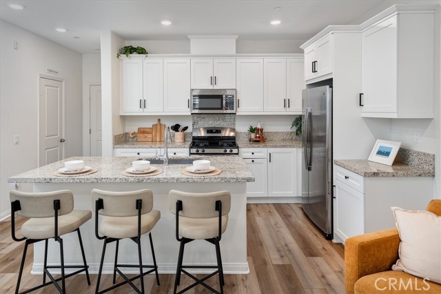 Detail Gallery Image 9 of 35 For 22812 Harvest Mill, Saugus,  CA 91350 - 3 Beds | 3 Baths