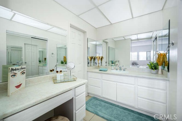 12300 Montecito Road, Seal Beach CA: https://media.crmls.org/medias/a194bab1-a030-4c59-b3a5-5fa5b1429c1d.jpg
