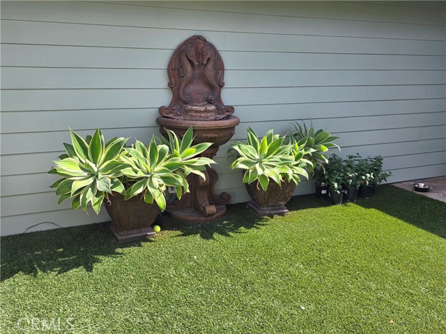 Detail Gallery Image 29 of 39 For 249 Loyola Rd, Costa Mesa,  CA 92626 - 4 Beds | 2 Baths