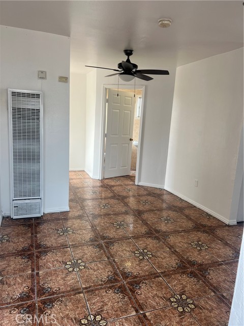 231 E 88th Place, Los Angeles CA: https://media.crmls.org/medias/a195c5c3-aed4-4a78-ad07-ddf8a681b9a1.jpg