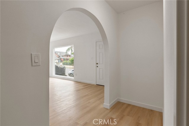 1209 W 40th Place, Los Angeles CA: https://media.crmls.org/medias/a1962f1a-449a-4105-90e0-10bbfa7aa519.jpg