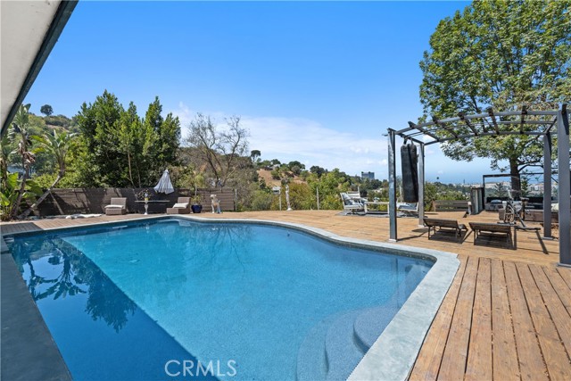 Detail Gallery Image 29 of 43 For 7241 Woodrow Wilson Dr, Los Angeles,  CA 90068 - 2 Beds | 2 Baths