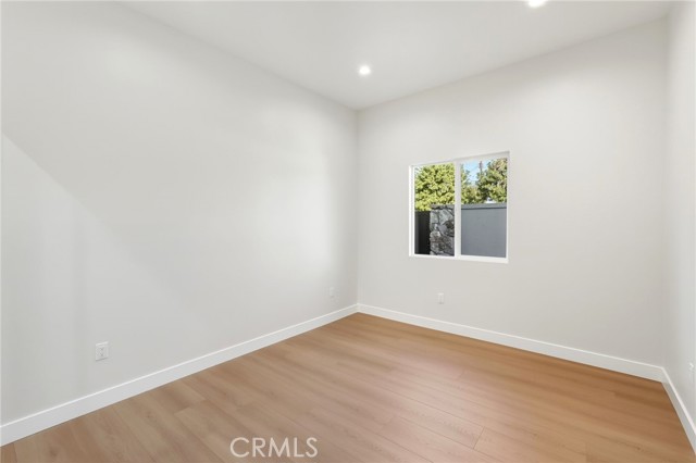 Detail Gallery Image 15 of 25 For 16140 Mayall St, North Hills,  CA 91343 - 3 Beds | 2 Baths