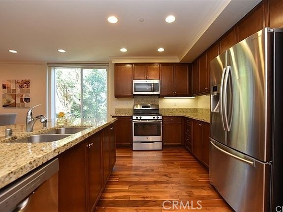 Detail Gallery Image 4 of 22 For 533 Rockefeller, Irvine,  CA 92612 - 2 Beds | 2 Baths