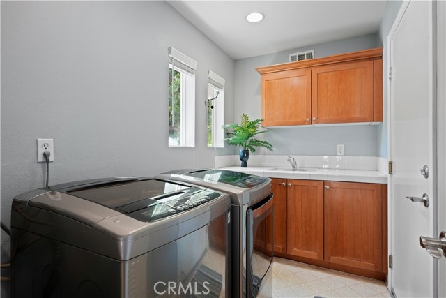 Detail Gallery Image 11 of 22 For 12931 Runway Rd, Playa Vista,  CA 90094 - 3 Beds | 2/1 Baths