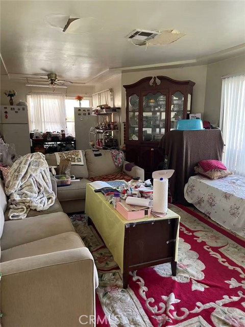 Detail Gallery Image 8 of 9 For 611 Santo Oro, La Puente,  CA 91744 - 3 Beds | 1 Baths