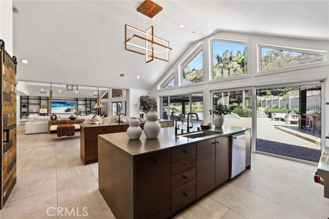 Detail Gallery Image 24 of 75 For 10372 Crawford Canyon Rd, Santa Ana,  CA 92705 - 5 Beds | 7/1 Baths