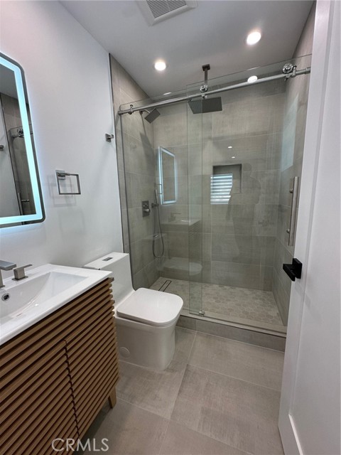 Detail Gallery Image 12 of 13 For 1952 N Parish #202,  Burbank,  CA 91504 - 2 Beds | 2 Baths