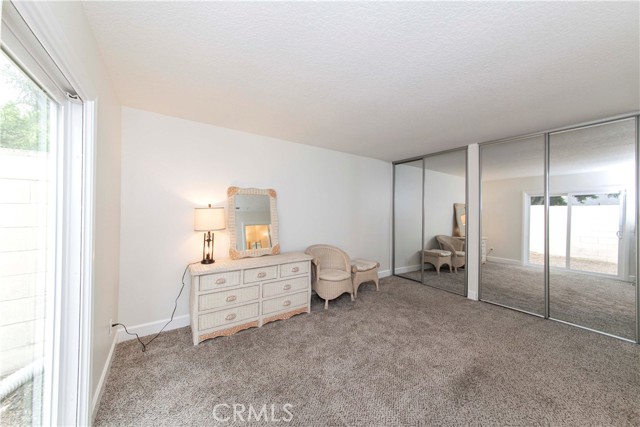 6409 Heatherwood Drive, Jurupa Valley CA: https://media.crmls.org/medias/a19839ec-f73a-4f02-870a-7347e0eef1ef.jpg
