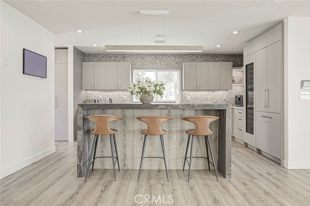 Detail Gallery Image 30 of 75 For 10555 Art St, Shadow Hills,  CA 91040 - 2 Beds | 3 Baths