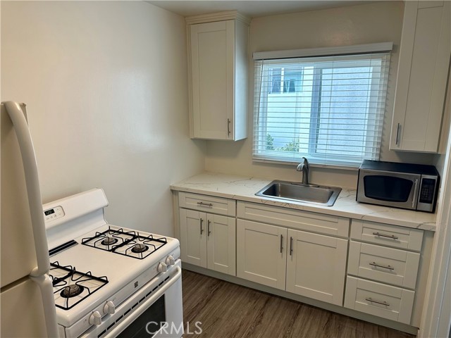 Detail Gallery Image 5 of 14 For 405 Avenida Victoria a,  San Clemente,  CA 92672 - 1 Beds | 1 Baths