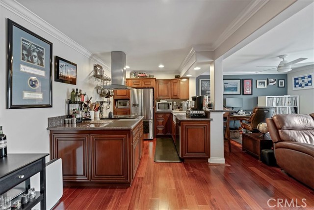 Detail Gallery Image 7 of 34 For 5301 E the Toledo #106,  Long Beach,  CA 90803 - 1 Beds | 1 Baths