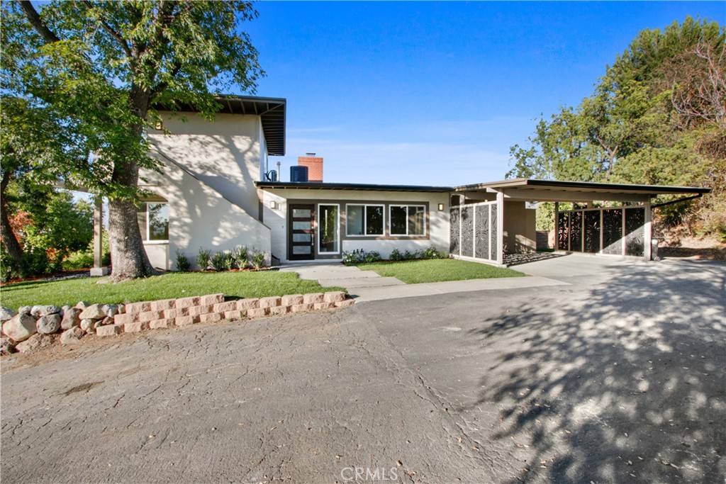 623 W 5th Street, San Dimas, CA 91773