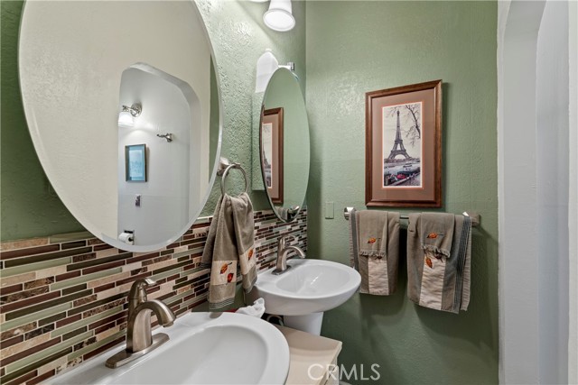 Detail Gallery Image 25 of 69 For 750 Zurich Dr, Lake Arrowhead,  CA 92352 - 4 Beds | 4/1 Baths