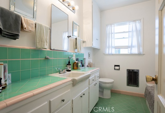 Detail Gallery Image 22 of 61 For 3735 Arbolada, Los Angeles,  CA 90027 - – Beds | – Baths