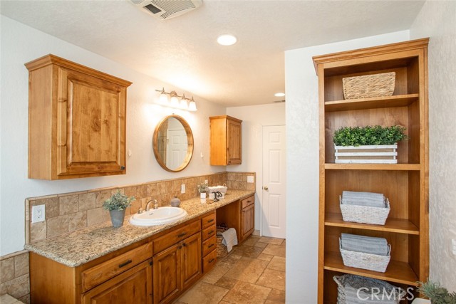 Detail Gallery Image 31 of 48 For 7975 E Altair Ln, Anaheim Hills,  CA 92808 - 5 Beds | 2/1 Baths