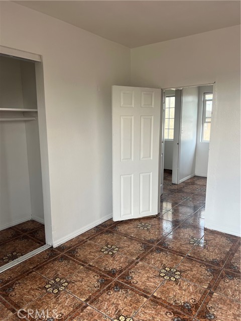 231 E 88th Place, Los Angeles CA: https://media.crmls.org/medias/a19ab963-3c6d-4e21-9491-26dbed9f9482.jpg
