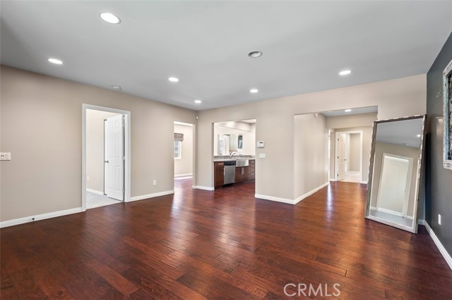 Detail Gallery Image 4 of 26 For 18005 Bullock, Encino,  CA 91316 - 5 Beds | 4 Baths