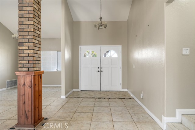 23570 Brook Drive, Canyon Lake CA: https://media.crmls.org/medias/a19b7159-ec66-4716-ab32-6646c46b12eb.jpg