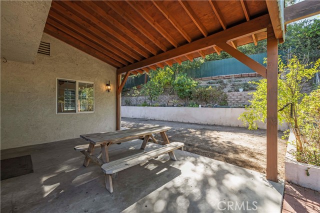 18740 Vicci Street photo 30