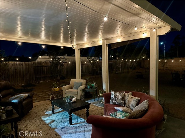 Detail Gallery Image 26 of 32 For 1142 Brentwood, Rialto,  CA 92376 - 4 Beds | 3 Baths