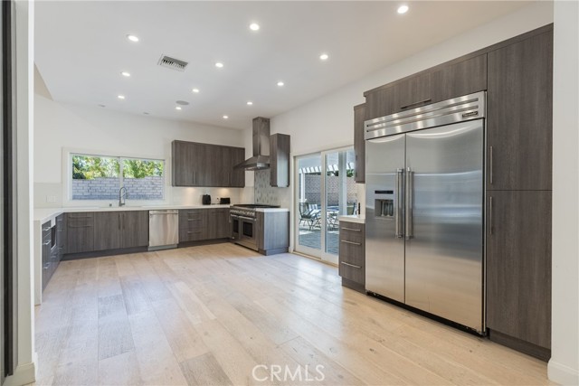 Detail Gallery Image 4 of 25 For 23760 Oakfield Rd, Hidden Hills,  CA 91302 - 4 Beds | 3/1 Baths