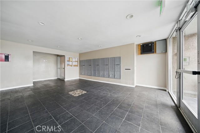 Detail Gallery Image 6 of 35 For 7826 Topanga Canyon Bld #218,  Canoga Park,  CA 91304 - 2 Beds | 2 Baths