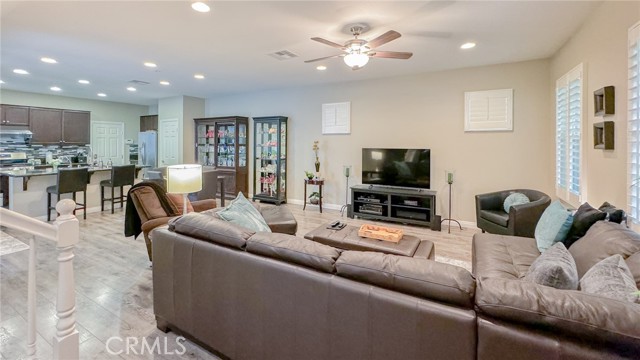 Detail Gallery Image 4 of 26 For 14535 Serenade Dr, Corona,  CA 92880 - 4 Beds | 2/1 Baths