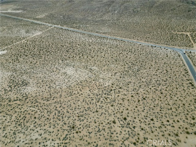 31300 Cove Road, Lucerne Valley, CA 
