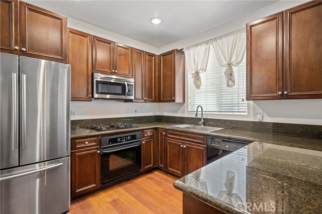 Detail Gallery Image 9 of 28 For 30505 Canyon Hills Rd #1205,  Lake Elsinore,  CA 92532 - 3 Beds | 2/1 Baths