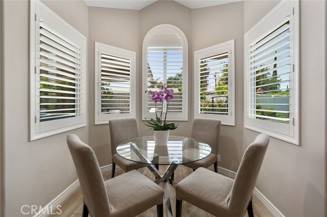 Detail Gallery Image 20 of 58 For 22940 Dolorosa St, Woodland Hills,  CA 91367 - 4 Beds | 3/1 Baths