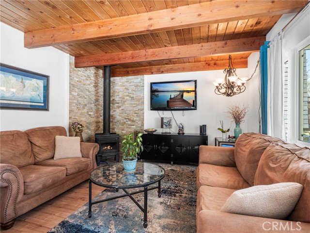 Detail Gallery Image 13 of 54 For 40155 Mahanoy, Big Bear Lake,  CA 92315 - 2 Beds | 1 Baths