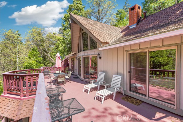 27945 Lakes Edge, Lake Arrowhead, CA 92352