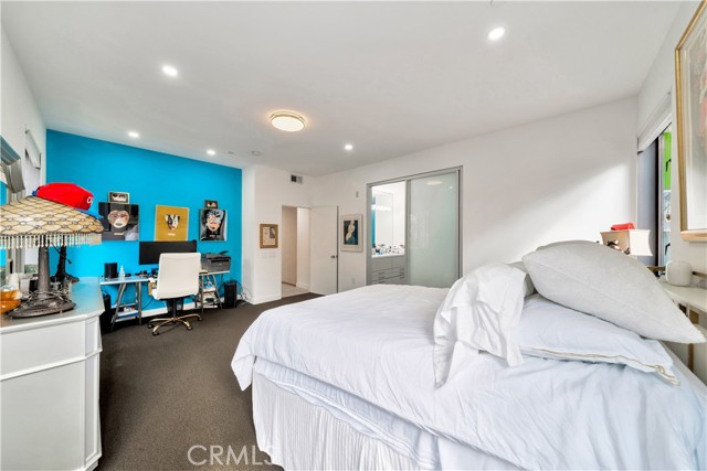 Detail Gallery Image 16 of 25 For 1200 N Sweetzer Ave #2,  West Hollywood,  CA 90069 - 3 Beds | 2/1 Baths