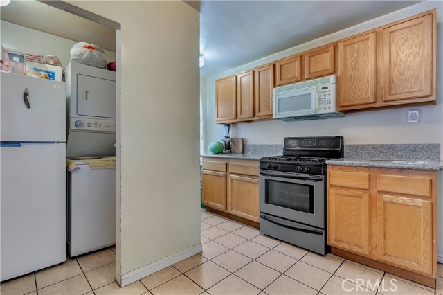 4154 S Harvard Blvd, Los Angeles CA: https://media.crmls.org/medias/a19f7971-0f1b-4108-a1b7-5f5349288c6e.jpg