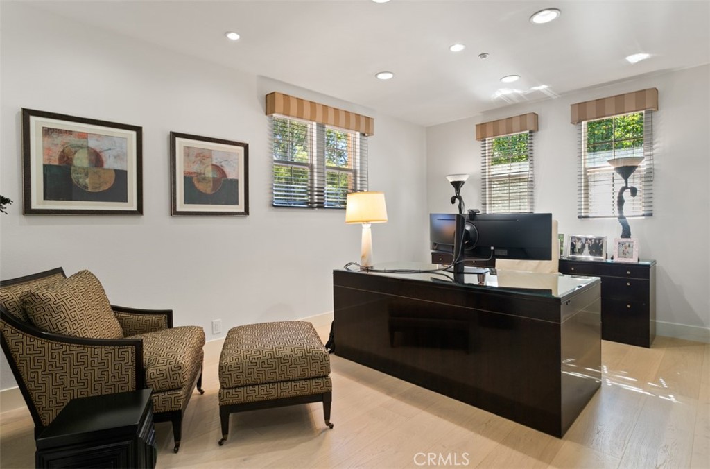 MLS #OC25243202 image #25