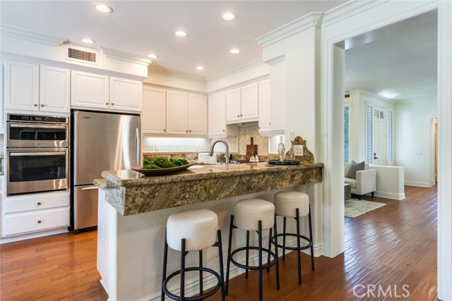 Detail Gallery Image 11 of 34 For 2515 Lewis Dr, Tustin,  CA 92782 - 4 Beds | 2/1 Baths